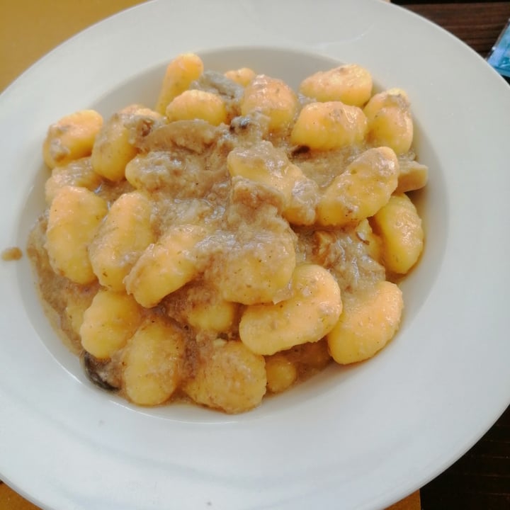 photo of Locanda Mandi gnocchi ai funghi shared by @fedevegana on  05 Sep 2023 - review