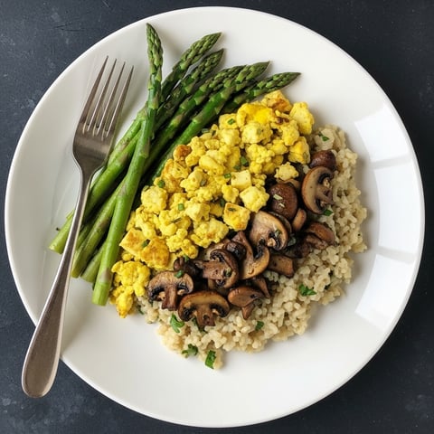 Easy Vegan Tofu Scramble: Quick & Healthy Egg-Free Breakfast
