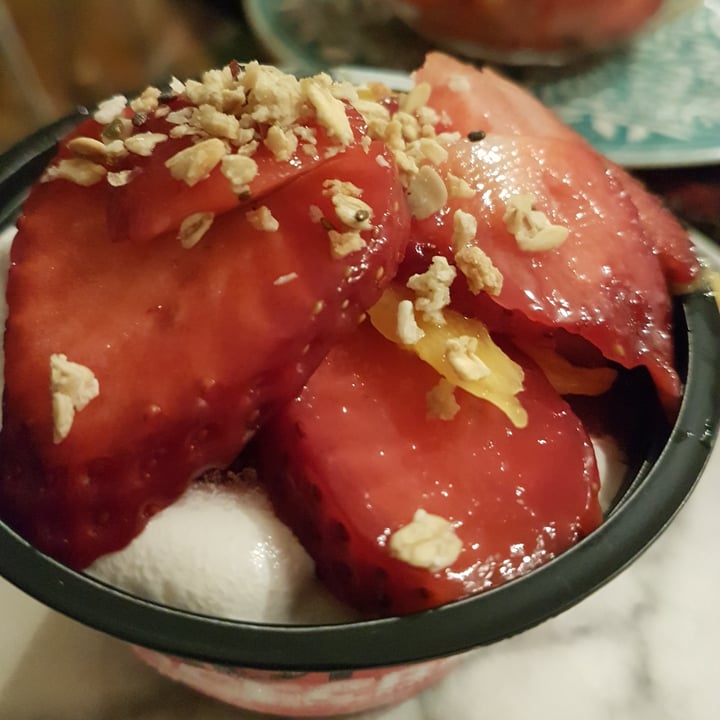 photo of NotCo Not Icecream Strawberries & Cream Mini shared by @vforvegan on  14 Sep 2023 - review