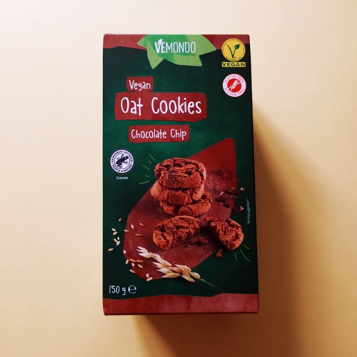 photo of Vemondo Vegan Oat Cookies Chocolate Chip shared by @rominaguch on  01 Jan 2024 - review