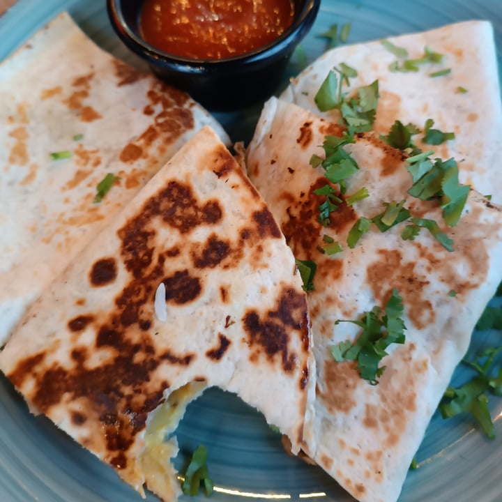 photo of Amarre 69 Chick quesadillas shared by @eli-trujillo on  24 Feb 2024 - review