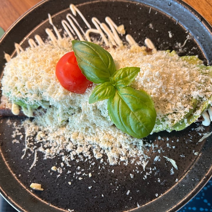 photo of IVY Tagesbar Avocado Toast shared by @schandra on  10 Oct 2025 - review