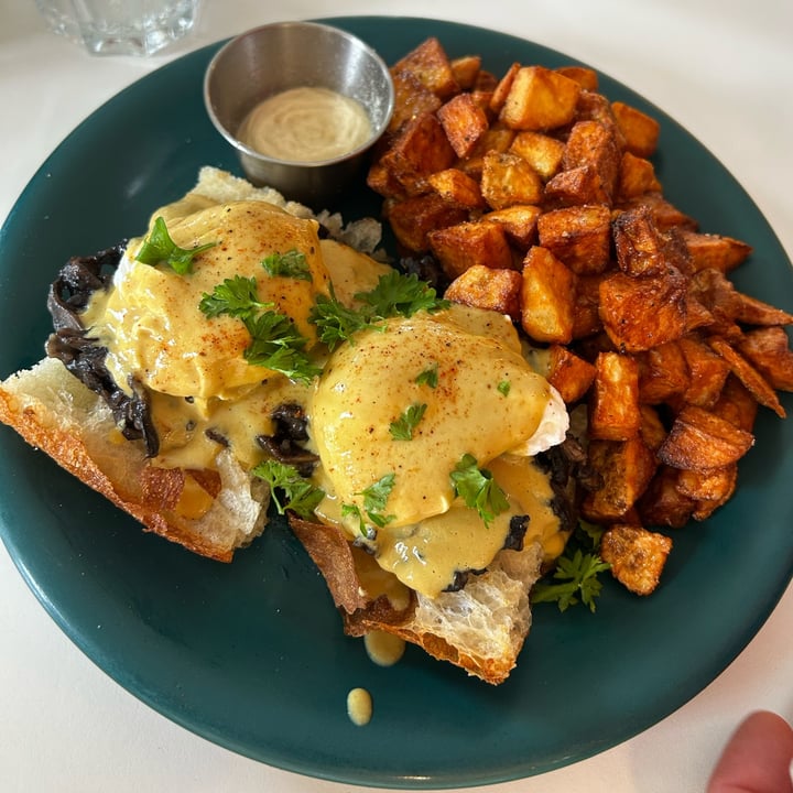 photo of Café Frida Béné champignon shared by @maryanarch on  14 Jul 2025 - review