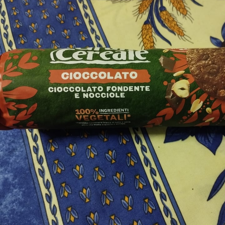photo of Gran Cereale Biscotti cioccolato fondente e nocciole shared by @lillieconnolly on  04 May 2024 - review