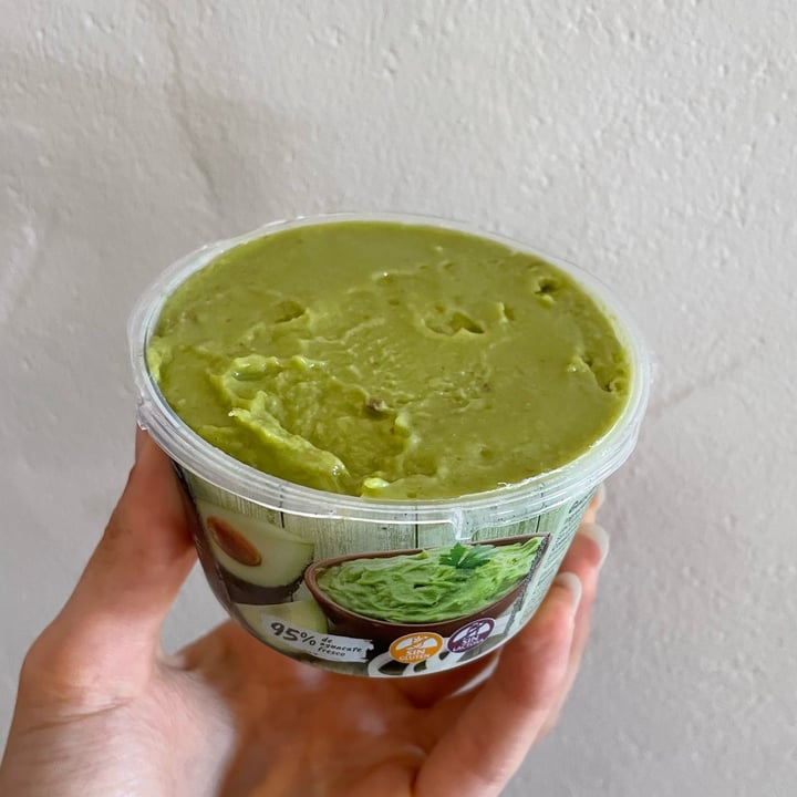 photo of Carrefour Guacamole shared by @pauladelriver on  15 Jul 2024 - review