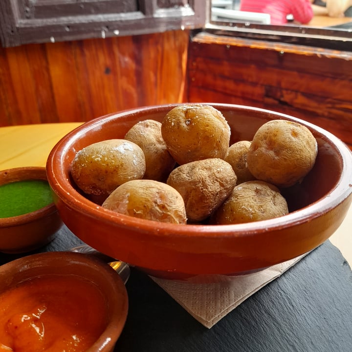 photo of Tasca El Muelle Viejo - Restaurante Garachico Papas Arrugadas Con Mojo Verde Y Rojo shared by @danielgl on  21 Apr 2024 - review