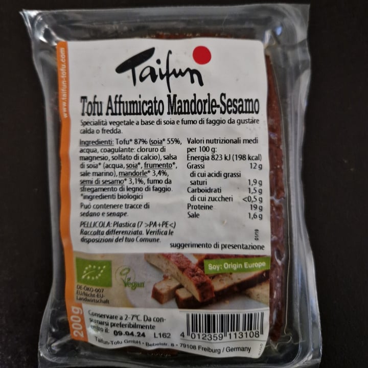 photo of Taifun Tofu affumicato mandorle sesamo shared by @mara55 on  14 Apr 2024 - review