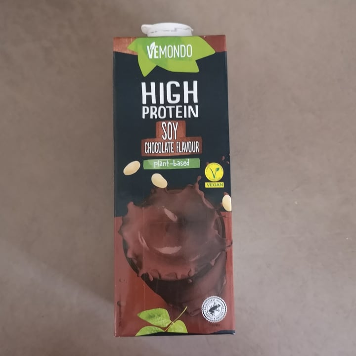 photo of Vemondo high protein soy - chocolate flavour shared by @ddiana22 on  11 Aug 2024 - review