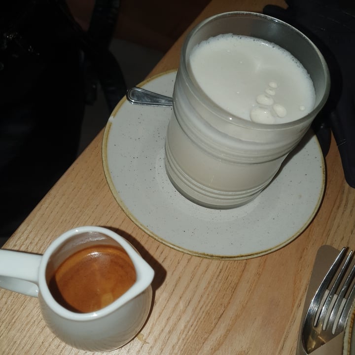 photo of QCorner_Faenza latte macchiato soia shared by @zianena on  23 Apr 2024 - review