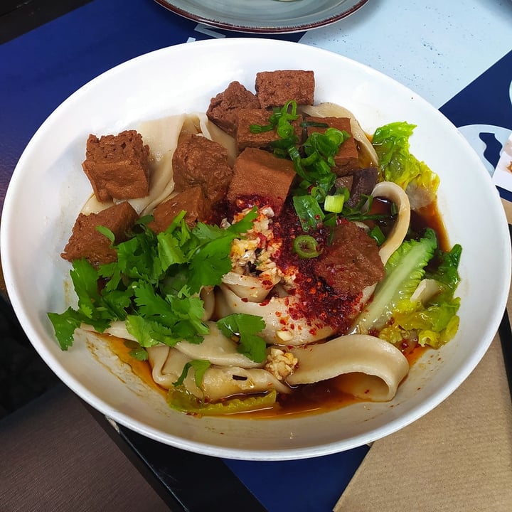 photo of Wen Cheng Handpulled Noodles Biang Biang Tofu & Shiitake shared by @bratkart0ffel on  04 Nov 2023 - review
