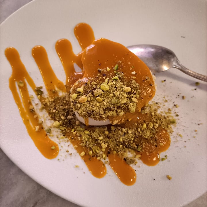 photo of Botanica Lab Cucina Cheesecake al mango shared by @difederica on  04 Sep 2023 - review