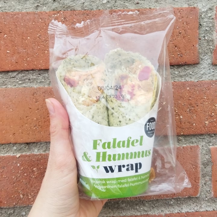 photo of Food collective falafel & hummus wrap shared by @mikachu987 on  04 May 2024 - review