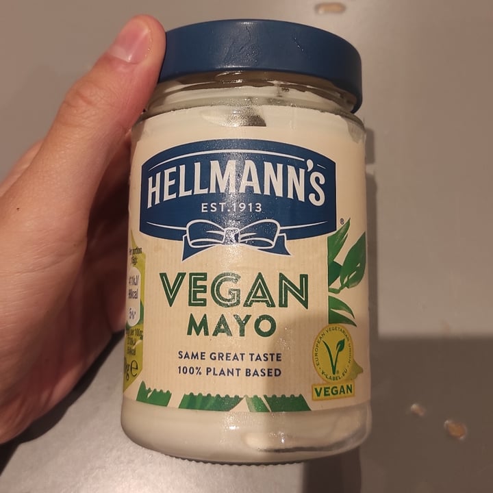 photo of Hellmann’s Hellman’s Vegan Mayonnaise shared by @bibi51 on  06 Oct 2023 - review