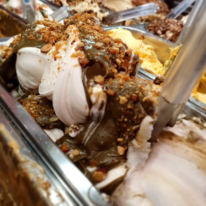 photo of L'Angolo del Gelato Cono di Cioccolatini shared by @exquisitepenguin83 on  01 May 2024 - review