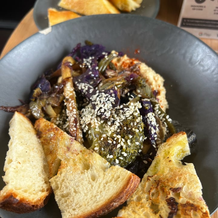 photo of GIARDÍ hummus & roasted vegetables shared by @moccymoccy on  22 Sep 2025 - review