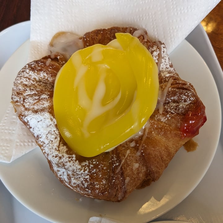 photo of Vegan Danish Bakery Lemon Danish shared by @jandrews on  03 Mar 2024 - review