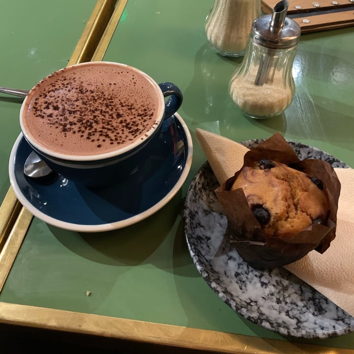 photo of Shoukâ Chamonix Cioccolata Calda shared by @ilariap on  03 Dec 2023 - review