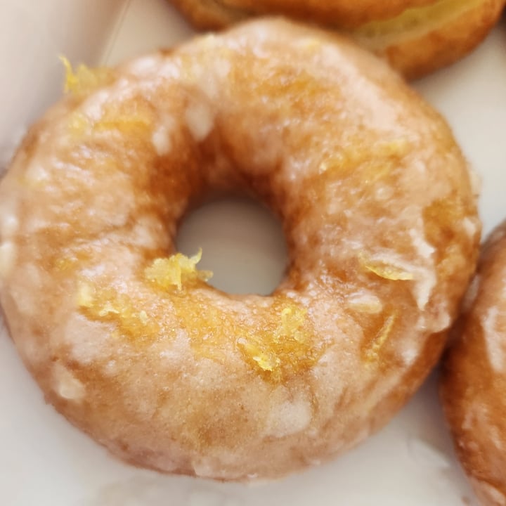 photo of Hulis Donuts Lemon Curd Donut shared by @lieslsnyman on  07 Oct 2023 - review