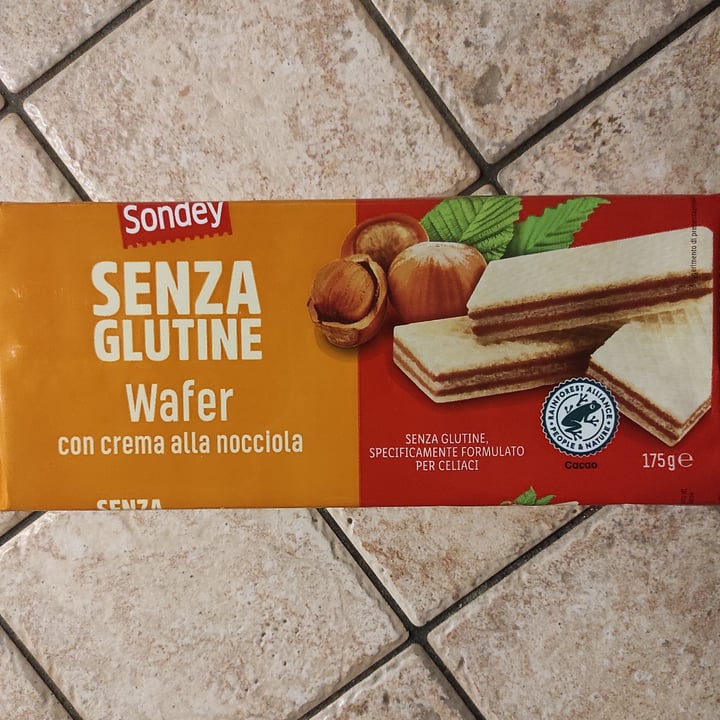 photo of Sondey Wafer Senza Glutine Con Crema Alla Nocciola shared by @giorgiacortese on  23 Sep 2023 - review