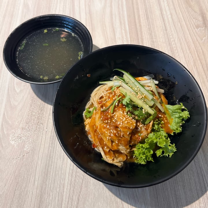 photo of Kale by KangSu @ The Adelphi Signature Chicken Noodles shared by @skootykoots on  04 Mar 2024 - review