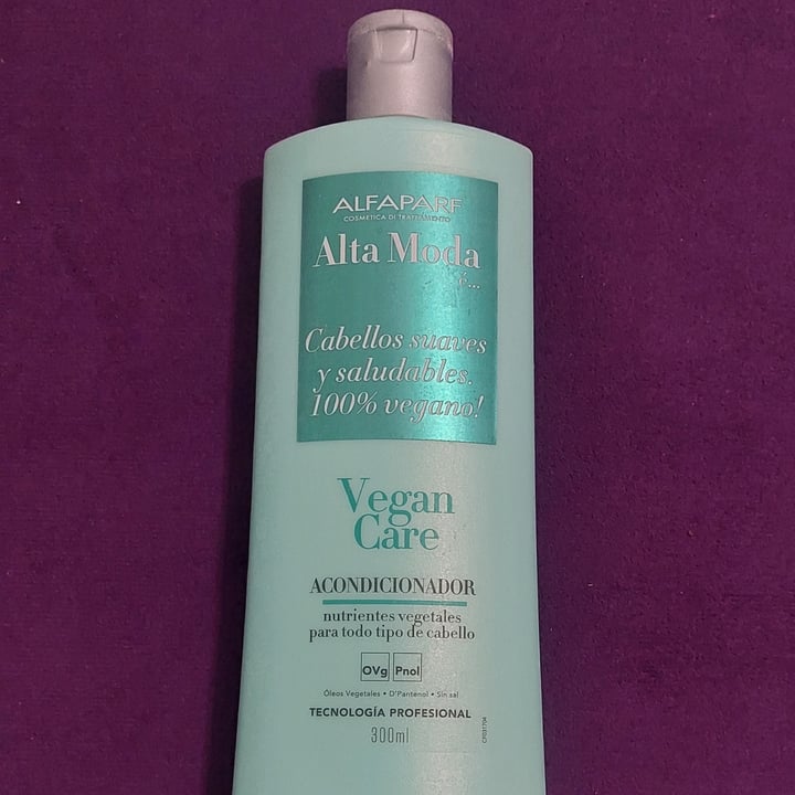 photo of Alfaparf Alta Moda Acondicionador Vegan shared by @carolinapan on  17 Feb 2024 - review