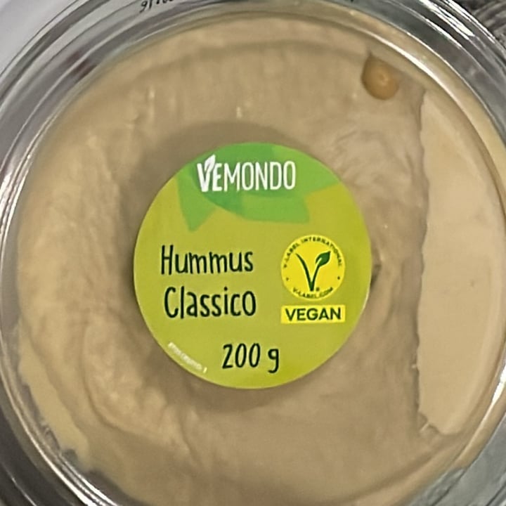 photo of Vemondo hummus classico shared by @angelvniello on  03 Jan 2024 - review