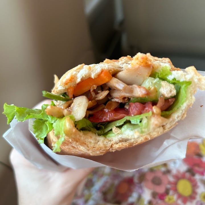 photo of ☕🥖 Wat Else Cafe 🥪🍹 Mushroom Banh Mi shared by @tiascaz on  29 Jan 2024 - review