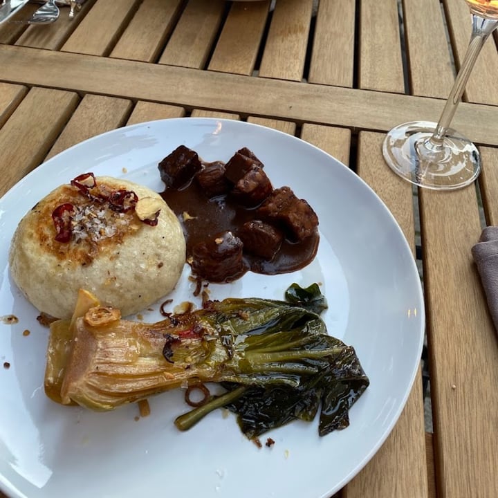 photo of Tonka Restaurant Bak Pao mit Pilzen und Pack Choi shared by @david- on  27 Jun 2024 - review