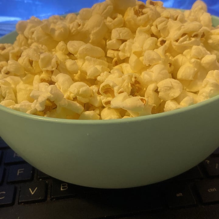 photo of Skinny Pop Original popped popcorn shared by @satisfyingjaguar69 on  08 Feb 2024 - review