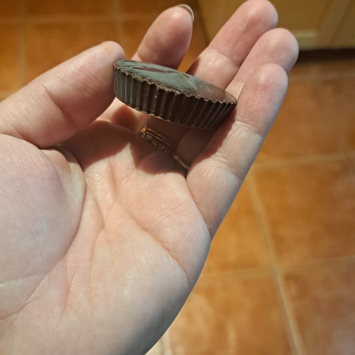 photo of UNREAL Dark Chocolate Peanut Butter Cups shared by @svraphael88 on  22 Apr 2024 - review