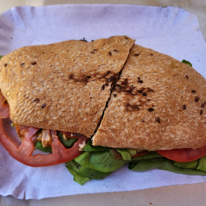 photo of Morfys Sándwich Vegano shared by @morenoaye on  07 Feb 2024 - review