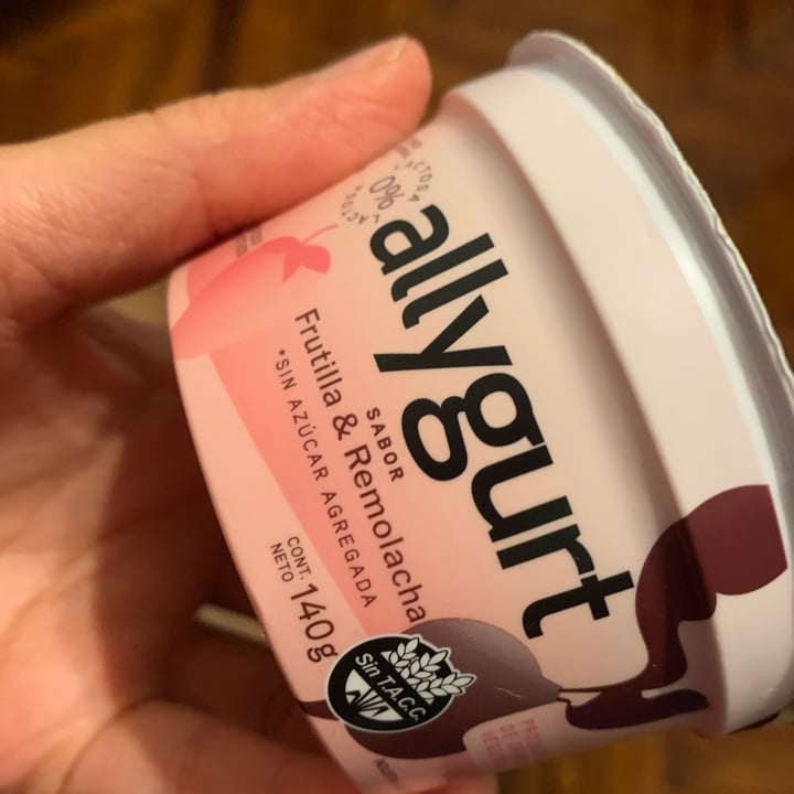 photo of Allygurt Yogurt de Frutilla y Remolacha shared by @lurethemwithfood on  17 May 2024 - review