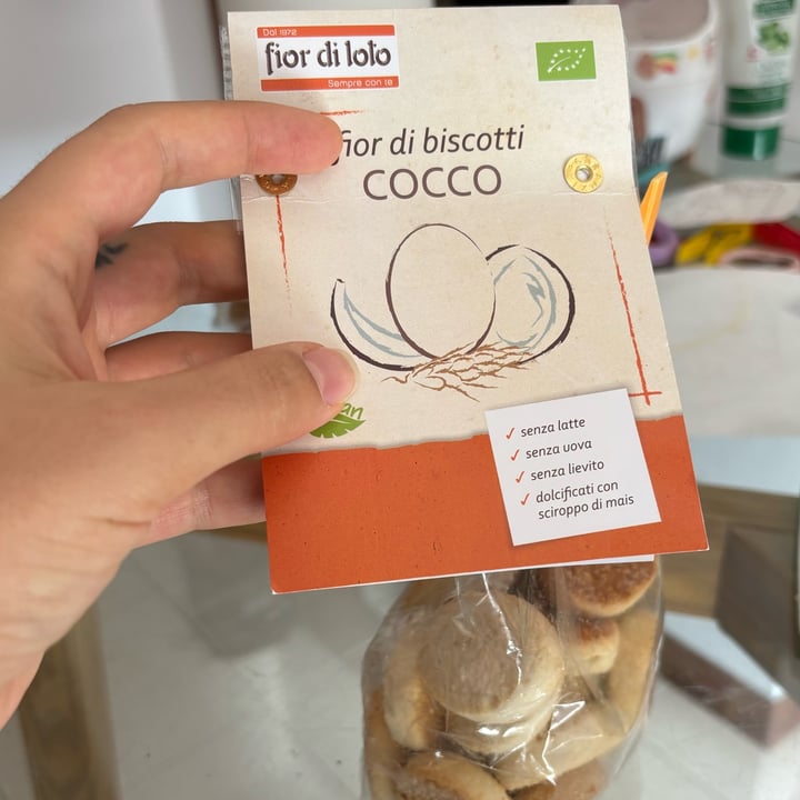 photo of Fior di Loto Biscotti al cocco shared by @rivarosastudio on  07 Oct 2023 - review