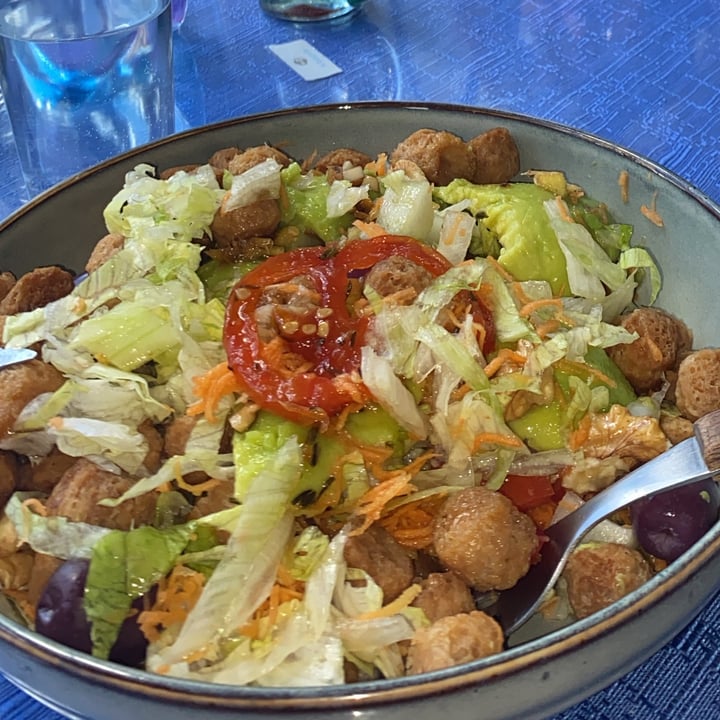 photo of El Condor & The Eagle Cafe Ensalada de soya shared by @emilsebacarreza on  25 Mar 2024 - review