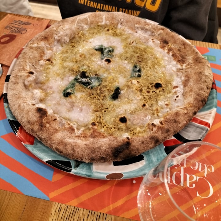 photo of Capperi che Pizza Brontese vegana shared by @zago on  17 Feb 2024 - review