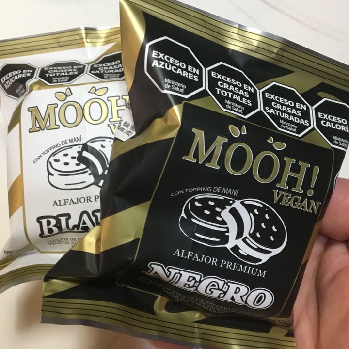 photo of MOOH! vegan ALFAJOR VEGANO BLANCO - MOOH VEGAN shared by @maricelsp on  18 Sep 2023 - review