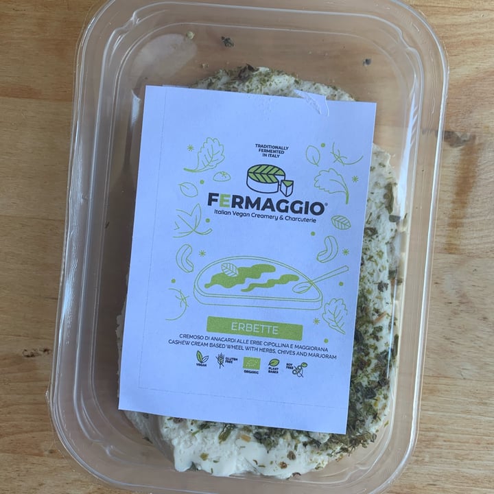 photo of Fermaggio Cremoso di anacardi con erba cipollina e maggiorana shared by @healthybarta on  12 May 2024 - review