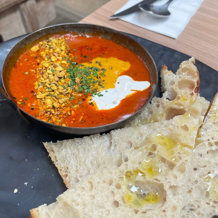 photo of Back to Eden Singapore (Cafe) shakshuka shared by @laureguilbaud on  29 Aug 2023 - review