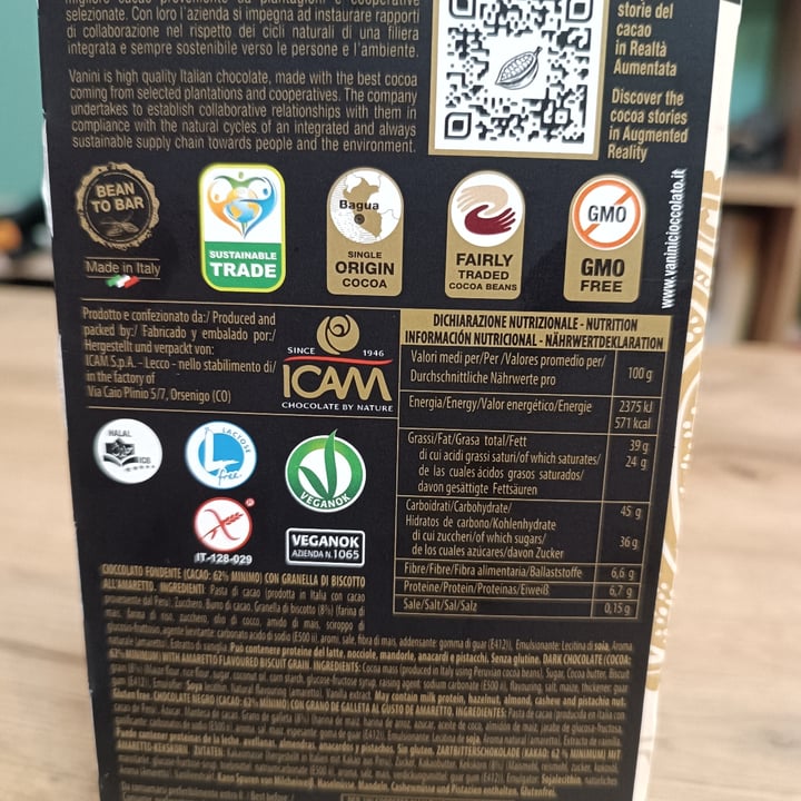 photo of Vanini Cioccolato fondente 62% con biscotto al gusto di amaretto shared by @patapitumpa on  23 Aug 2025 - review