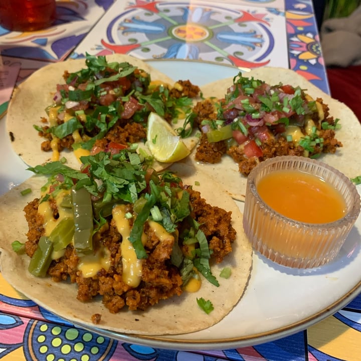 photo of LA PAPAYA Tacos De Chorizo shared by @anasoto on  15 Oct 2023 - review