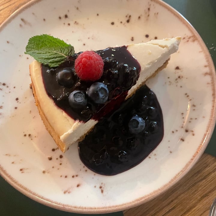 photo of Hakuna Matata Veggie cheesecake shared by @alondrask on  25 Jun 2024 - review