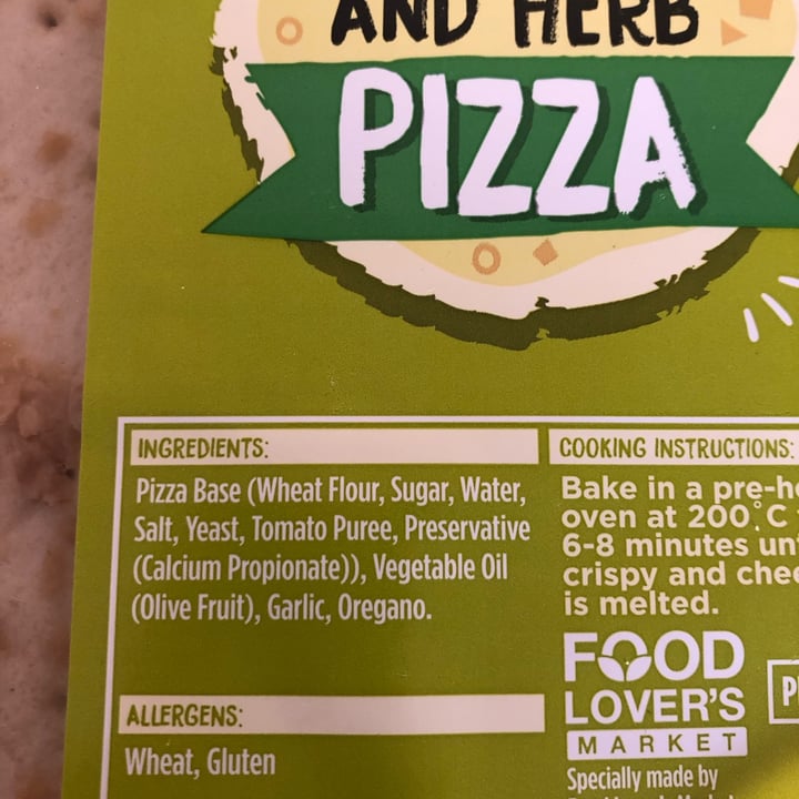 photo of Food Lover’s Market Garlic and Herb Pizza shared by @zsuz on  01 Apr 2024 - review