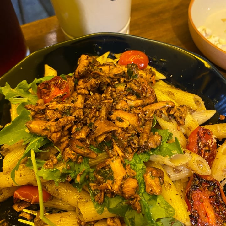 photo of Moonrise Comida Vegana Pasta con anacates shared by @andreaxolotl on  18 Aug 2025 - review