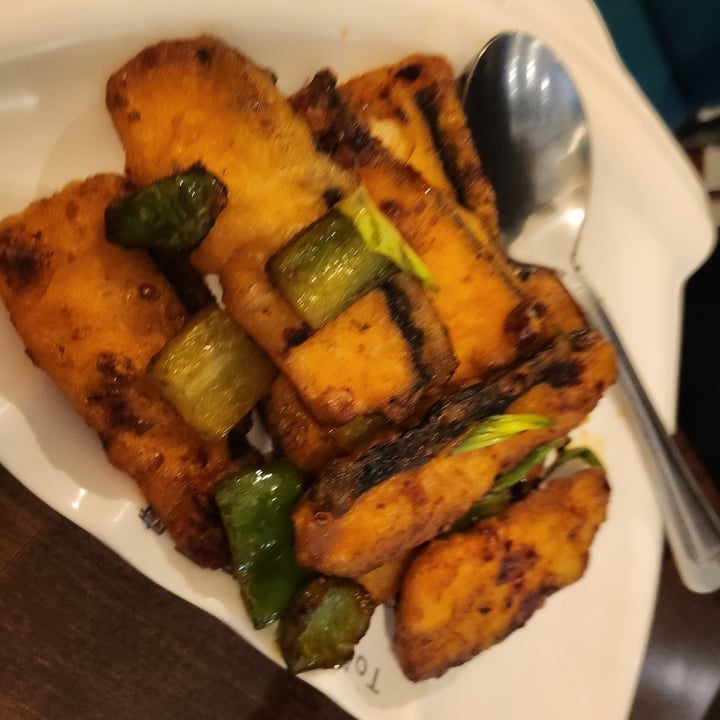 Tofu Vegan Golders Green United Kingdom Sizzling fried tofu in a Fish