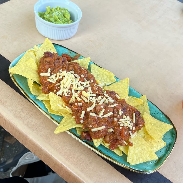 photo of Thrive Cambridge cafe Loaded Nachos (gf) shared by @byjasmineolivia on  16 Sep 2023 - review