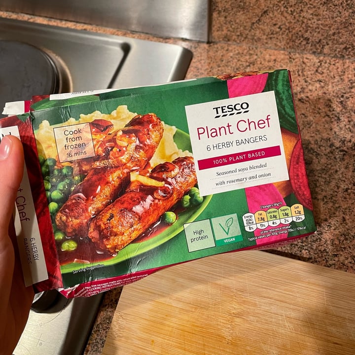 photo of Tesco Plant Chef 6 herby bangers shared by @mariadesantis on  08 Mar 2024 - review
