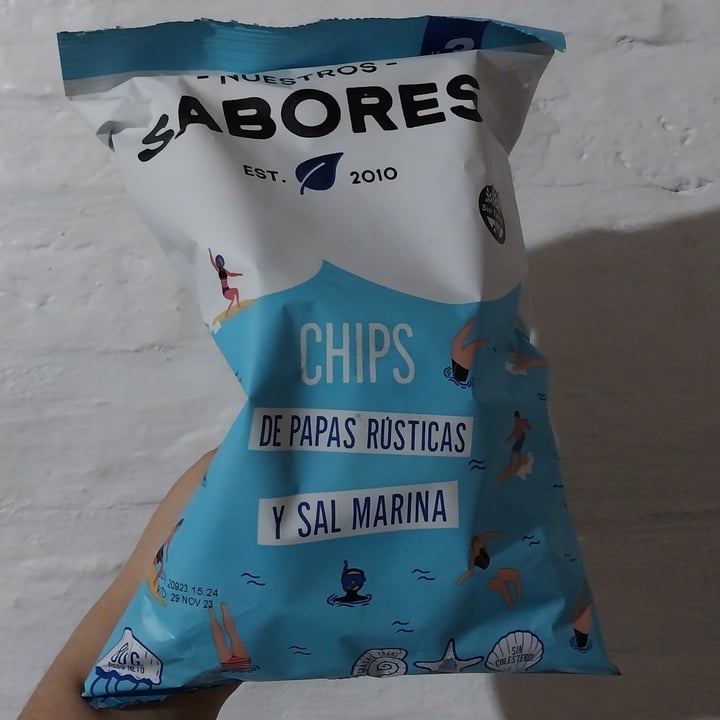 photo of Nuestros Sabores Chips de papas rústicas y sal marina shared by @meliarjona on  25 Sep 2023 - review
