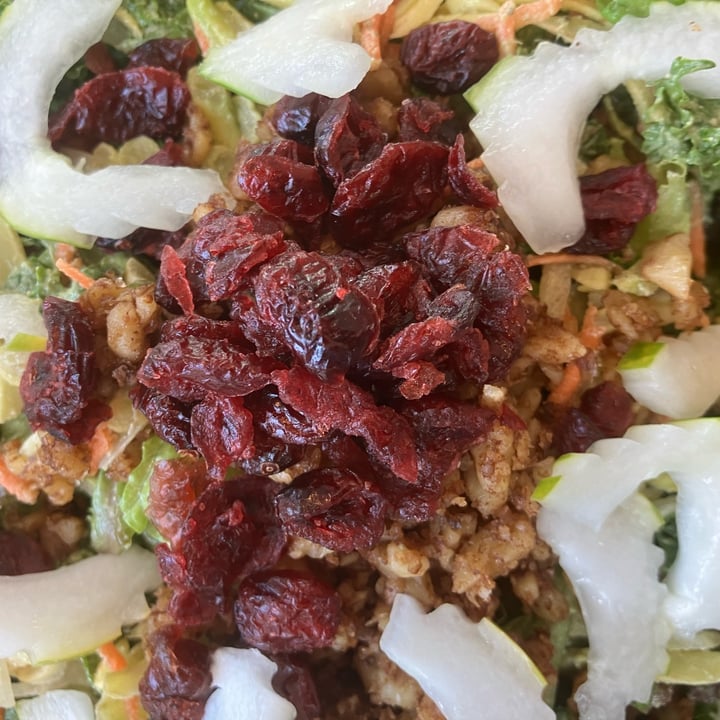 photo of Choice Health Bar thanks-living kale salad shared by @raatz on  19 Nov 2023 - review