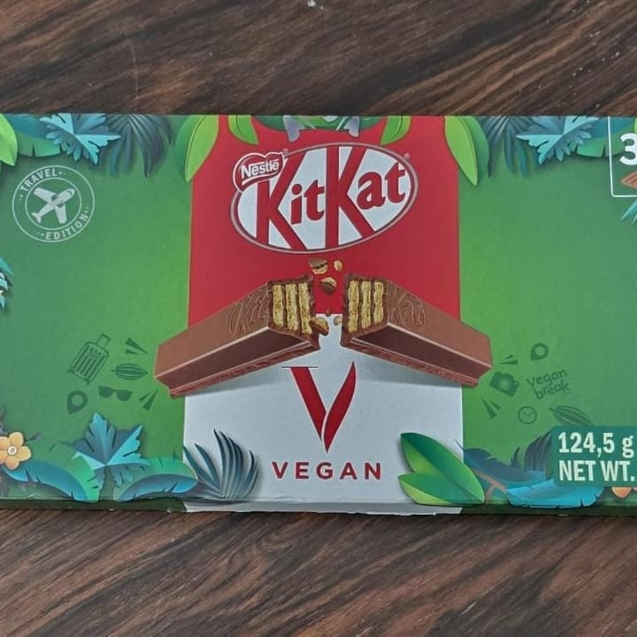 photo of Kitkat Kit Kat Vegan shared by @lorenzajac on  23 Apr 2024 - review
