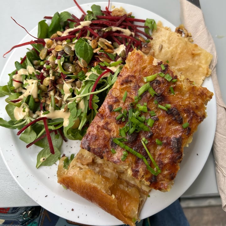 photo of Lucifer Lives Cauliflower and Bacon Quiche shared by @jahanb on  10 Sep 2025 - review
